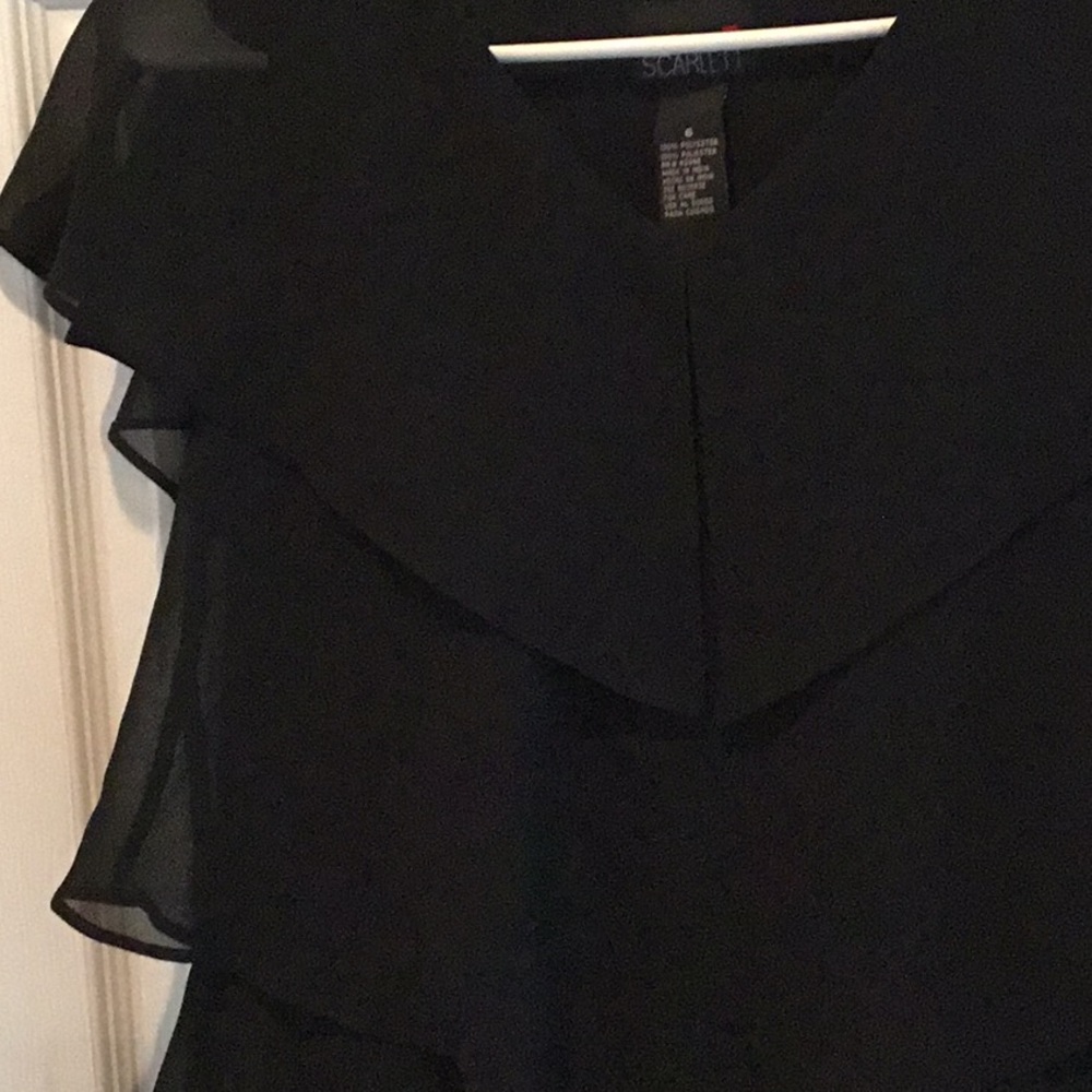 Tiered dress size 6 - Picture 2 of 3